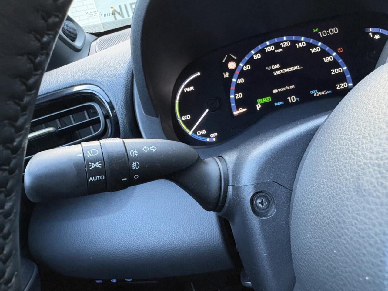 Toyota YARIS Cross 1.5 Hybrid Launch Edition | JBL | HUD | Leder | Sensoren v/a |