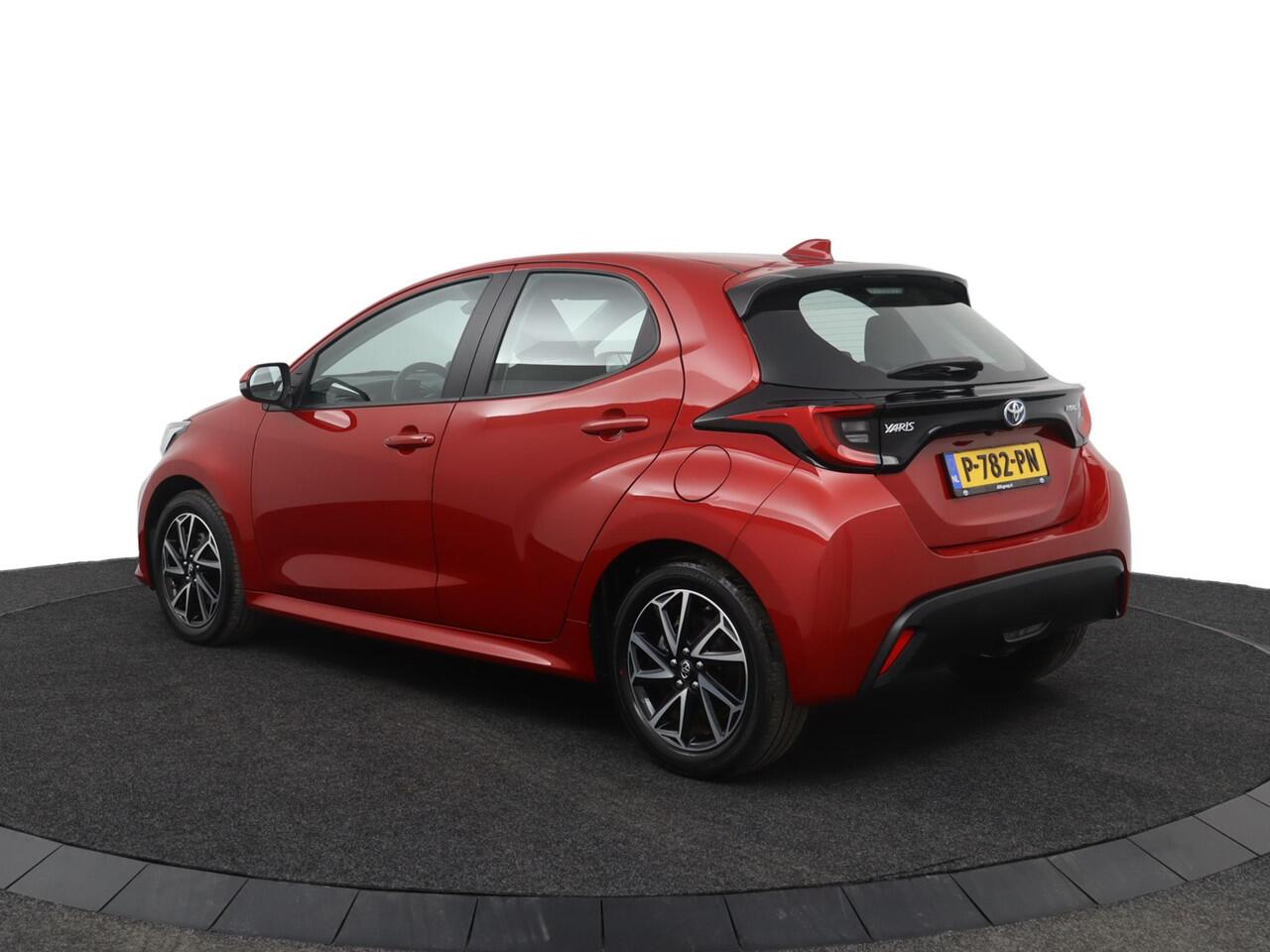 Toyota YARIS 1.5 Hybrid Dynamic | Navigatie | Cruisecontrol | Parkeercamera | Keyless |