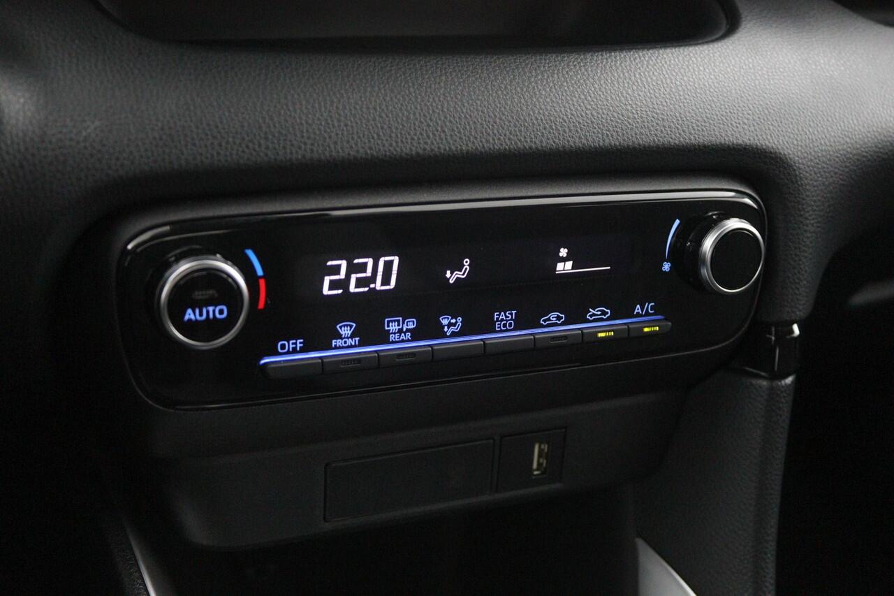 Toyota YARIS 1.5 Hybrid Dynamic | Navigatie | Cruisecontrol | Parkeercamera | Keyless |