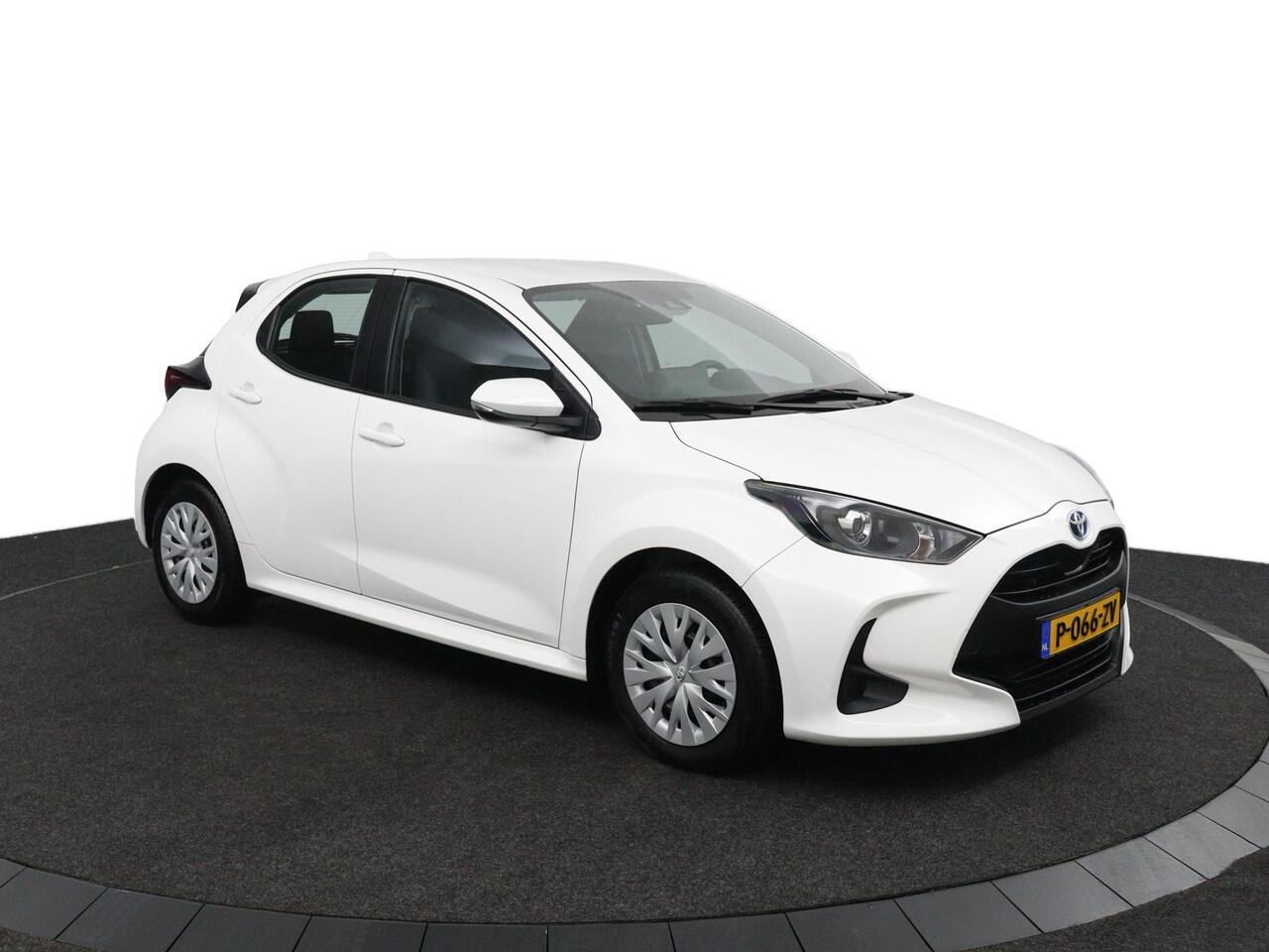 Toyota YARIS 1.5 Hybrid Active | Navigatie | Automaat | Achteruitrijcamera | Climate Control | Cruise Control |