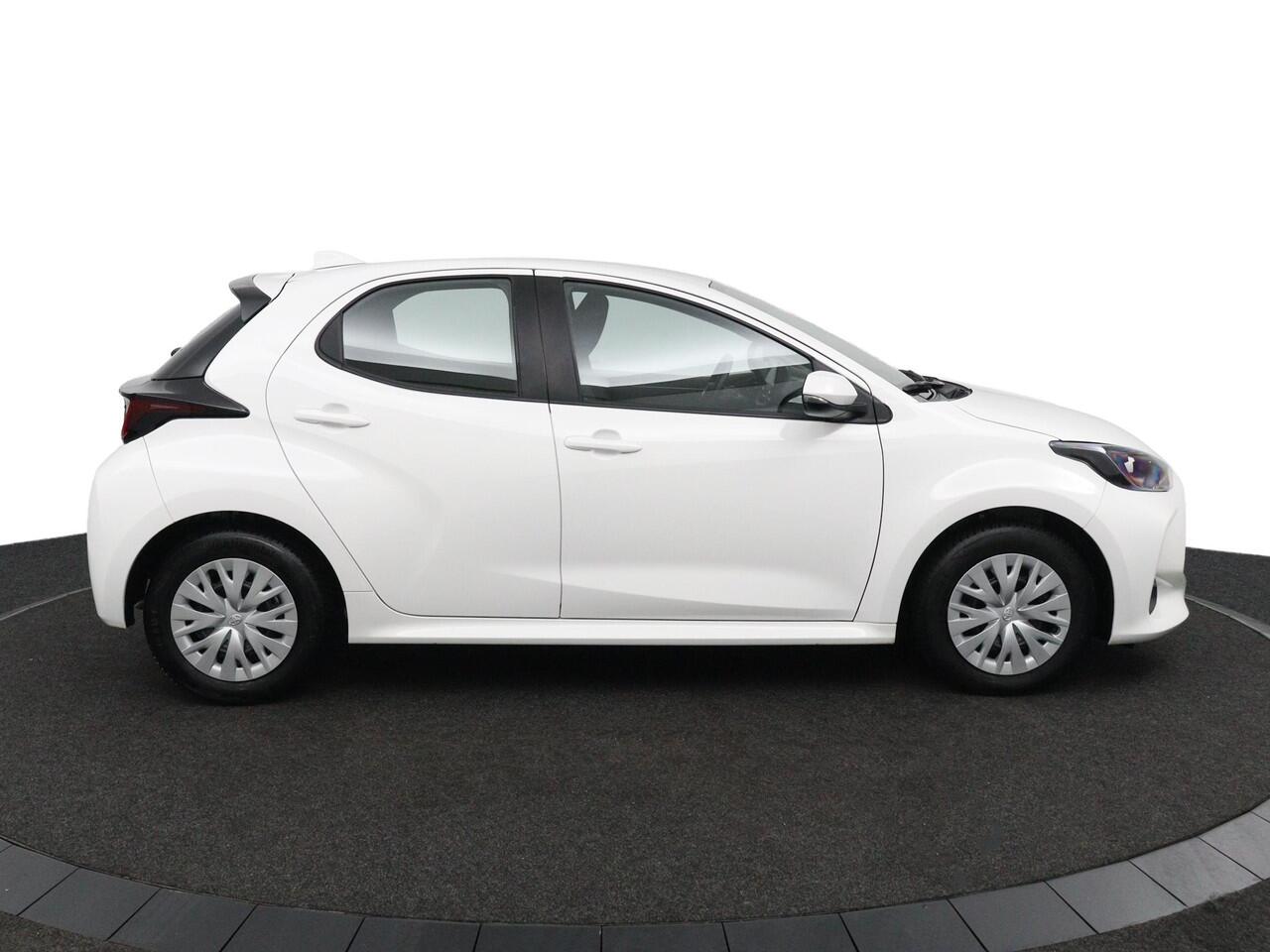 Toyota YARIS 1.5 Hybrid Active | Navigatie | Automaat | Achteruitrijcamera | Climate Control | Cruise Control |