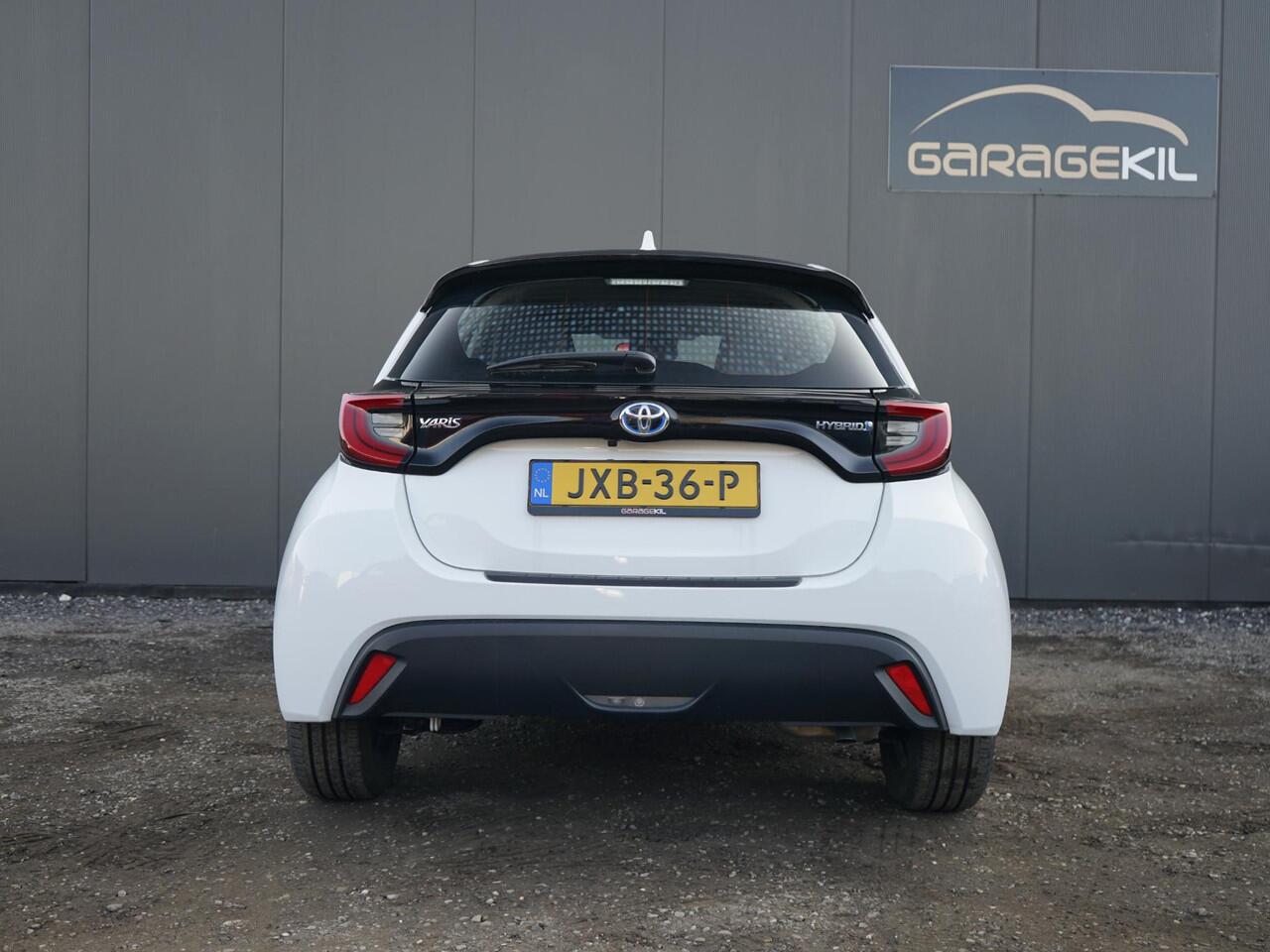 Toyota YARIS 1.5 Hybrid 115 Comfort 1e Eig / Dealeronderh / LED / Lichtmetaal / Carplay / Camera / Bluetooth / ACC