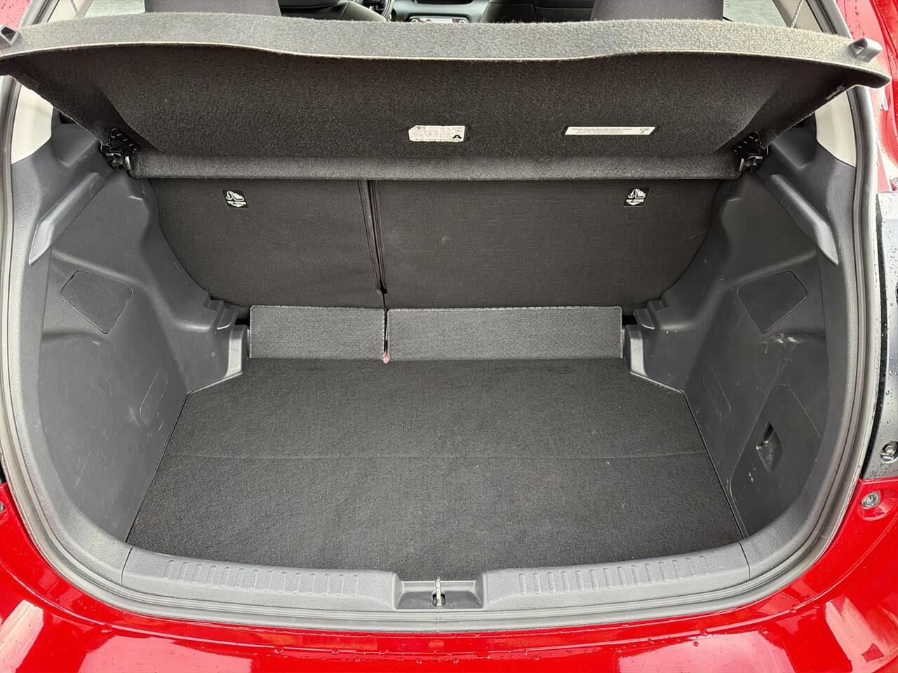 Toyota YARIS 1.5 Hybrid Dynamic | Apple CarPlay/Android auto | Achteruitrijcamera | Stoelverwarming