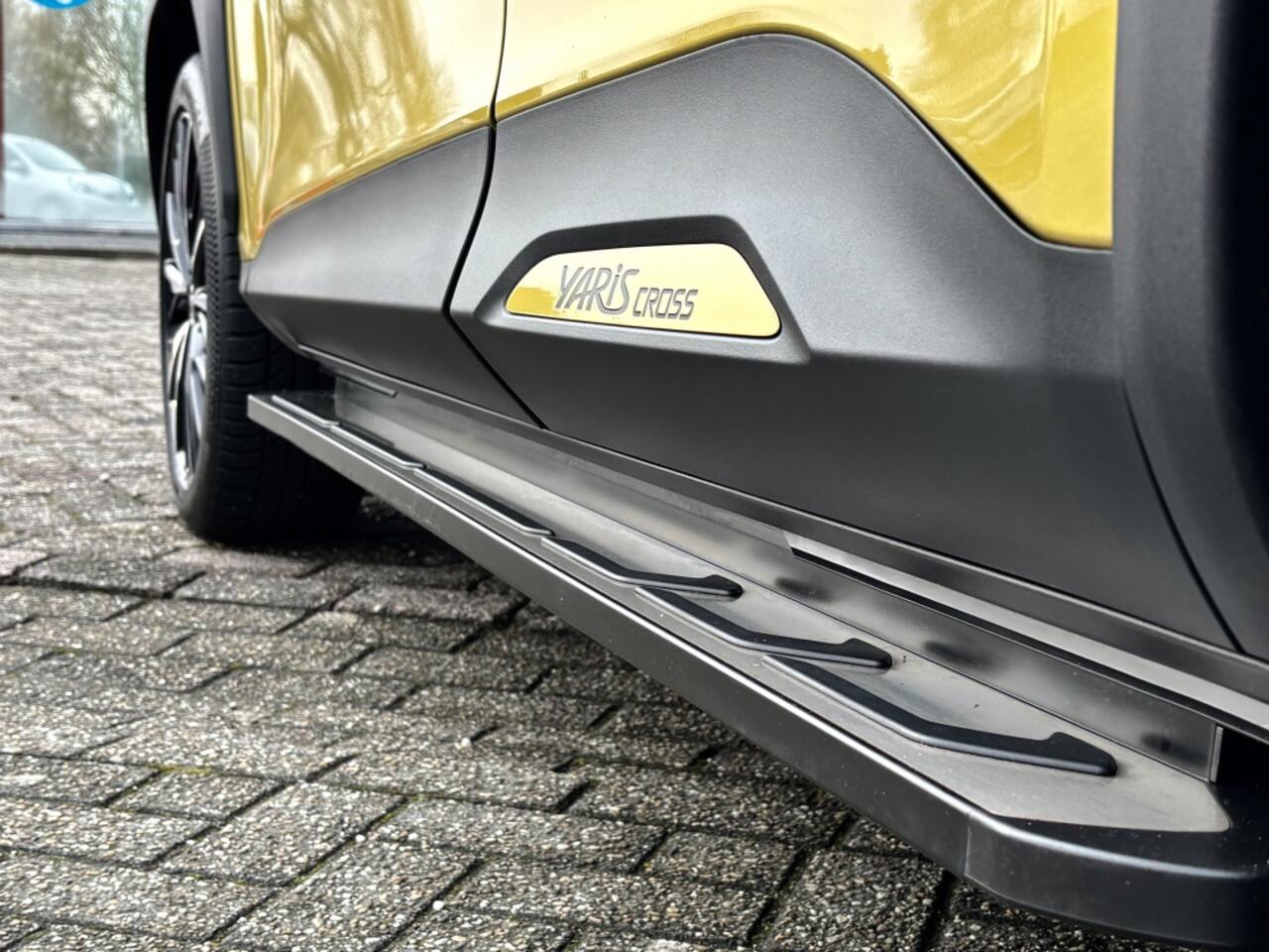 Toyota YARIS Cross 1.5 Hybrid Adventure AWD | CarPlay | JBL | 18'' Lmv