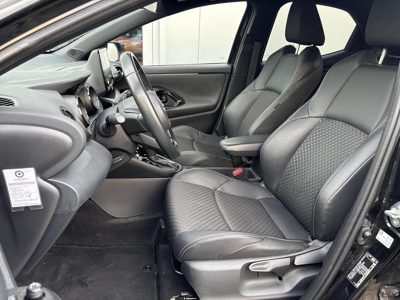 Toyota YARIS 1.5 Hybrid Executive **DODEHOEK DETECTIE/ STOELVERWARMING/ PARKEERSENSOREN/ KEYLESS**