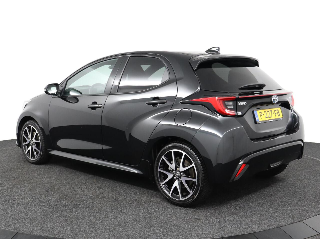 Toyota YARIS 1.5 Hybrid Executive | Apple Carplay/Android Auto | dodehoek detectie | parkeer sensoren |