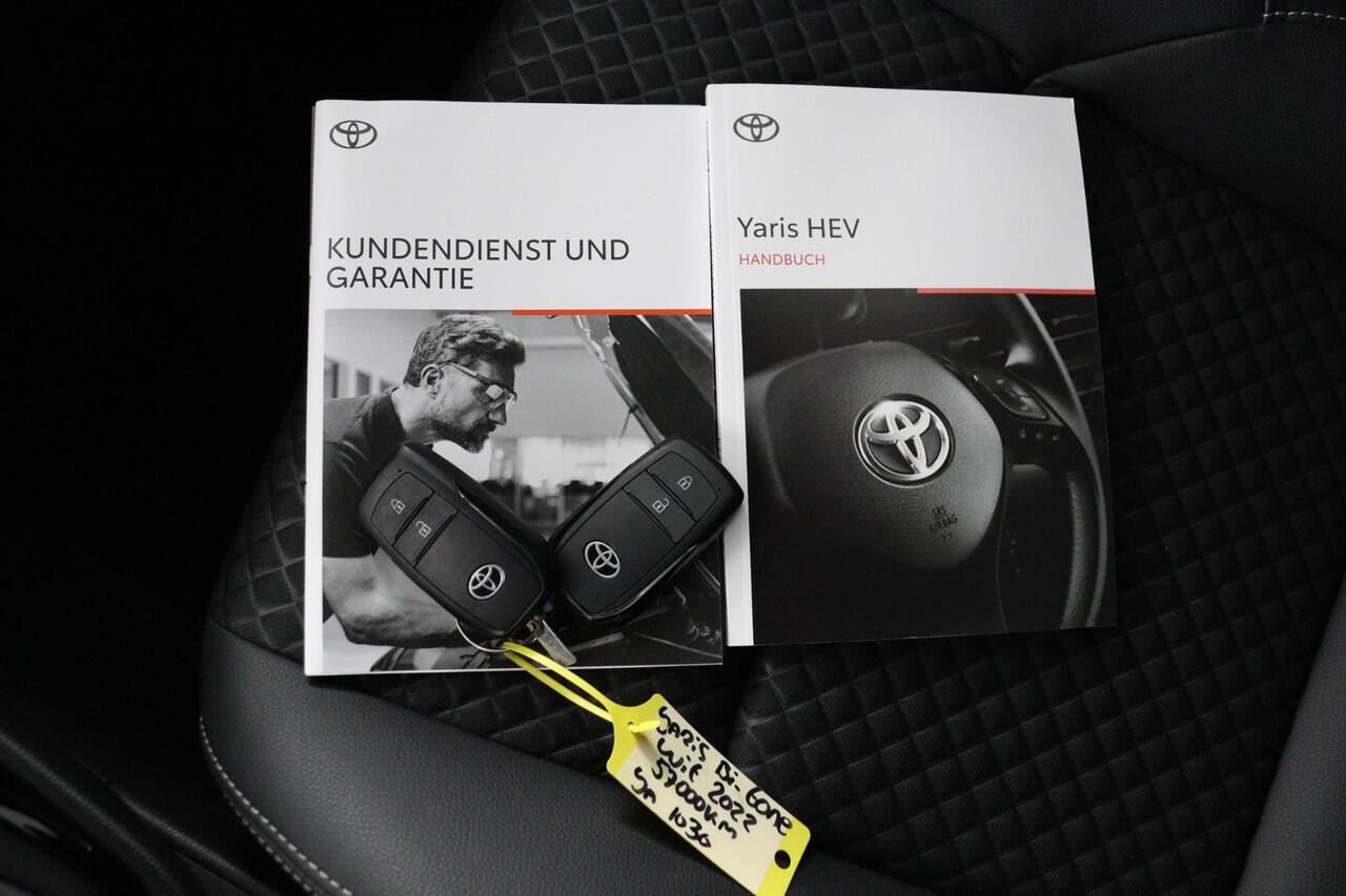 Toyota YARIS 1.5 Hybrid Executive Sport | Apple Carplay/Android Auto | Stoelverwarming | two-tone |