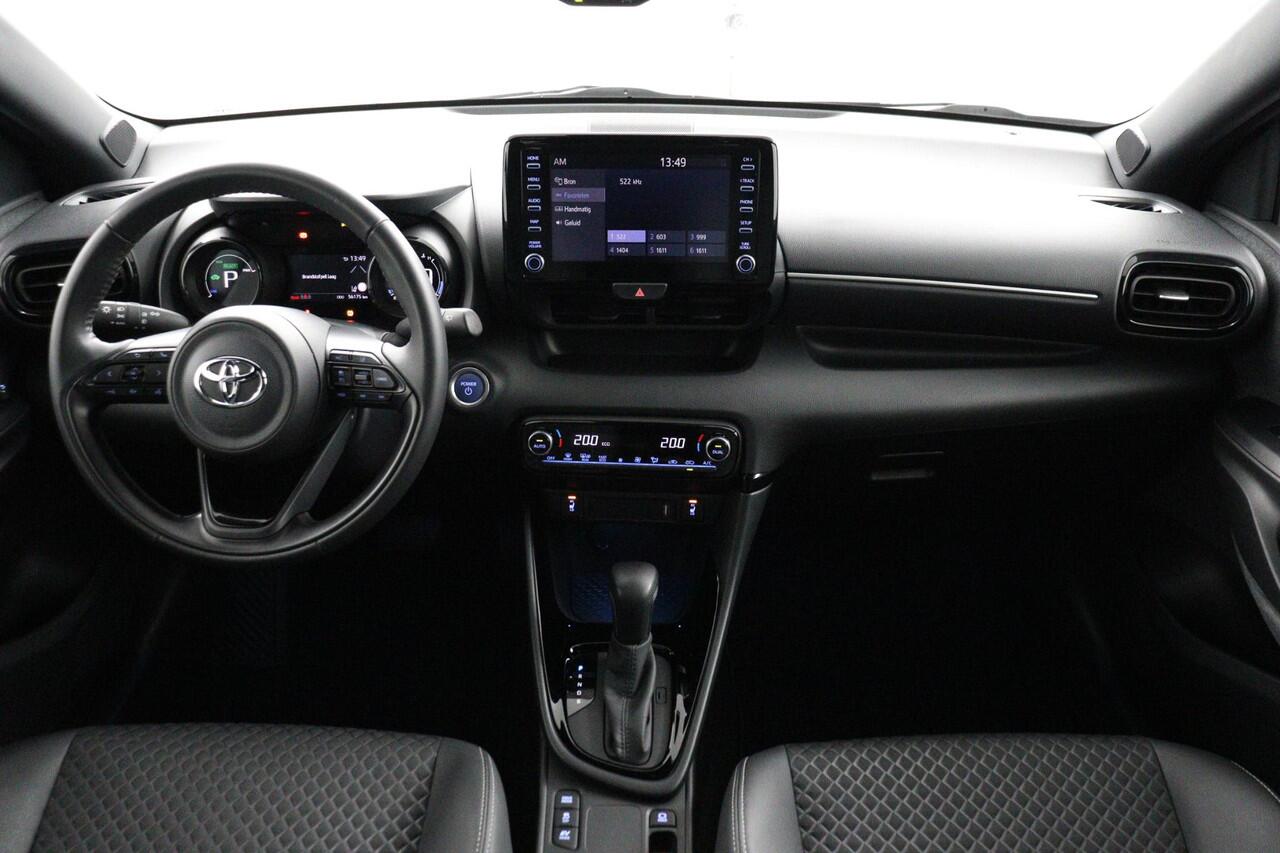 Toyota YARIS 1.5 Hybrid Executive Sport | Apple Carplay/Android Auto | Stoelverwarming | two-tone |