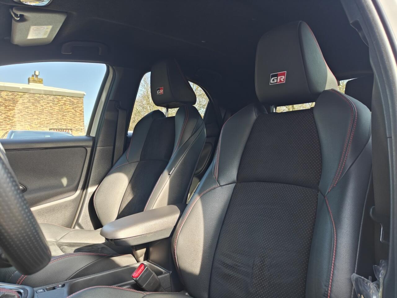 Toyota YARIS 1.5 Hyb. GR Sport