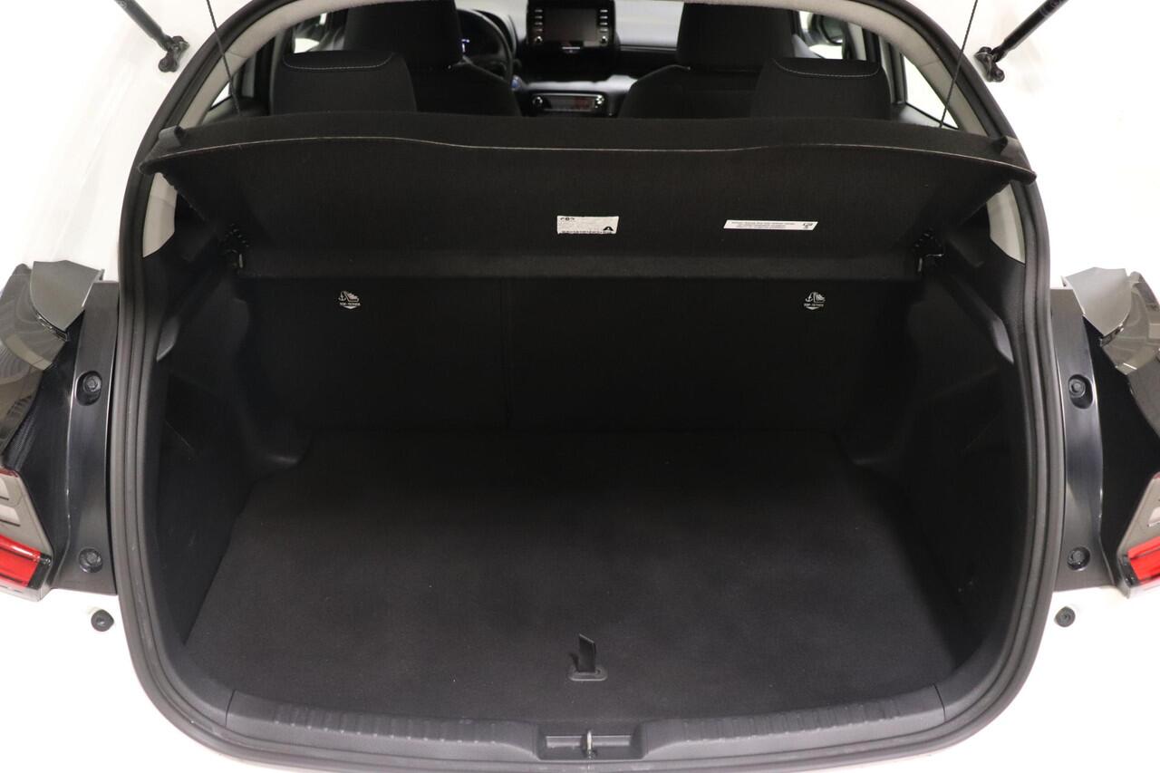 Toyota YARIS 1.5 Hybrid Dynamic, Parkeersensoren, Navi, Keyless, Camera!