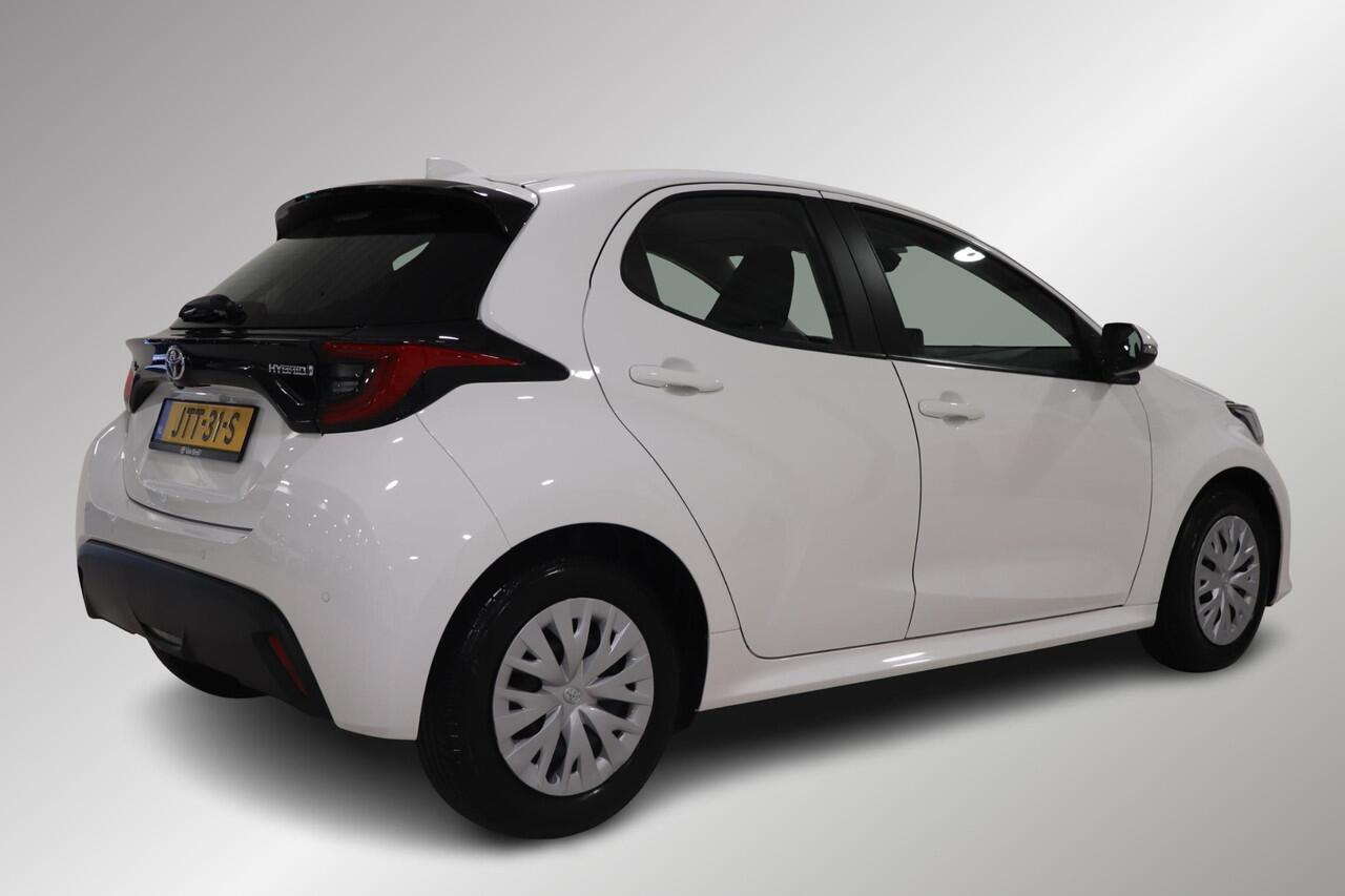 Toyota YARIS 1.5 Hybrid Dynamic, Parkeersensoren, Navi, Keyless, Camera!