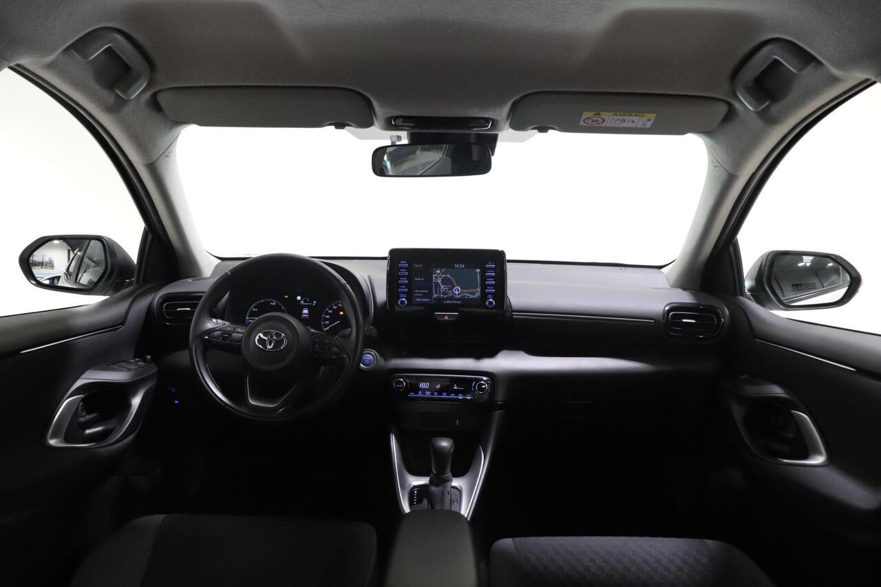 Toyota YARIS 1.5 Hybrid Dynamic, Parkeersensoren, Navi, Keyless, Camera!