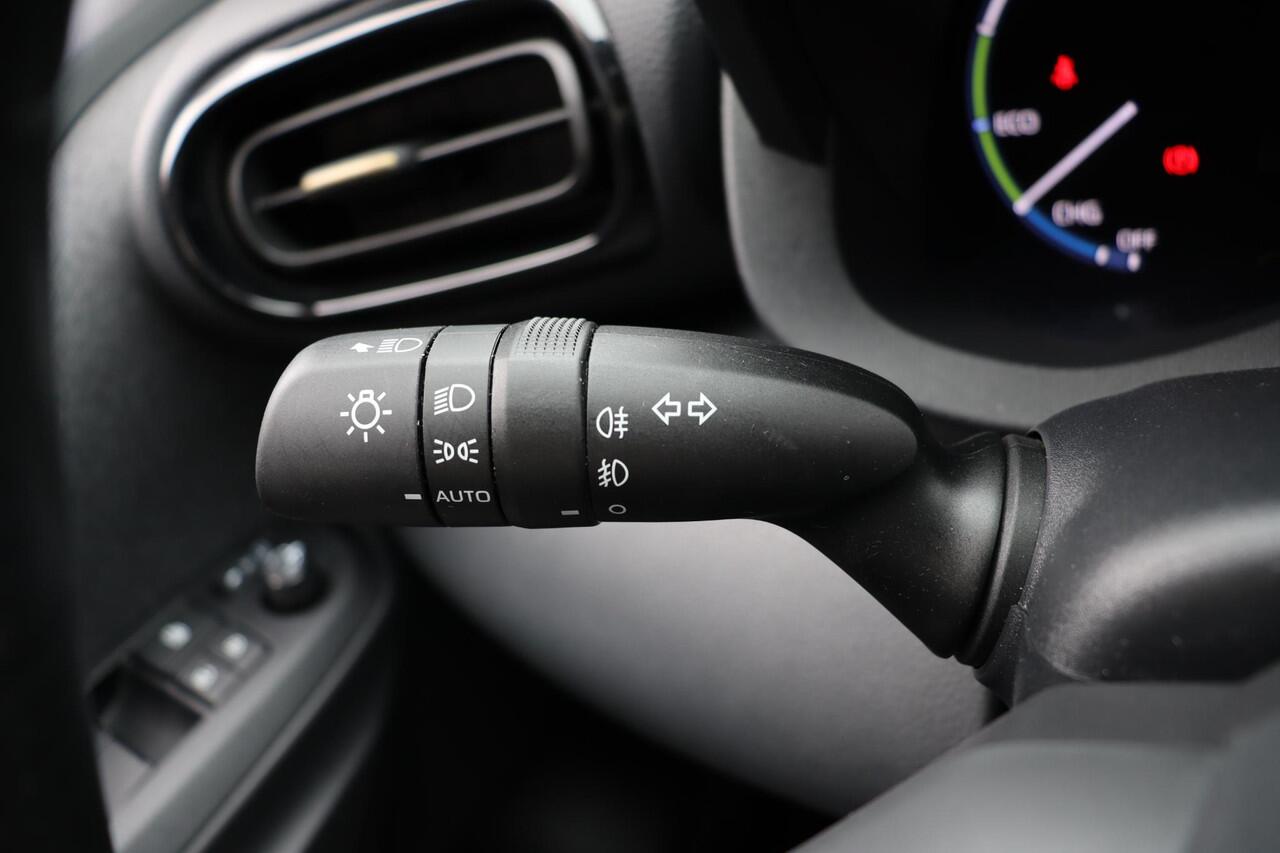 Toyota YARIS Cross 1.5 Hybrid Launch Edition, Leder, Head up display