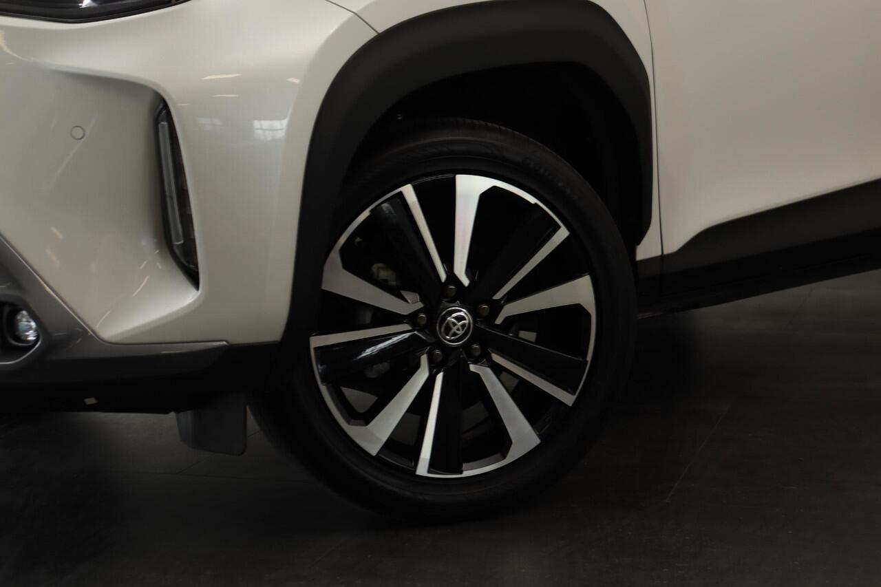Toyota YARIS Cross 1.5 Hybrid Launch Edition, Leder, Head up display