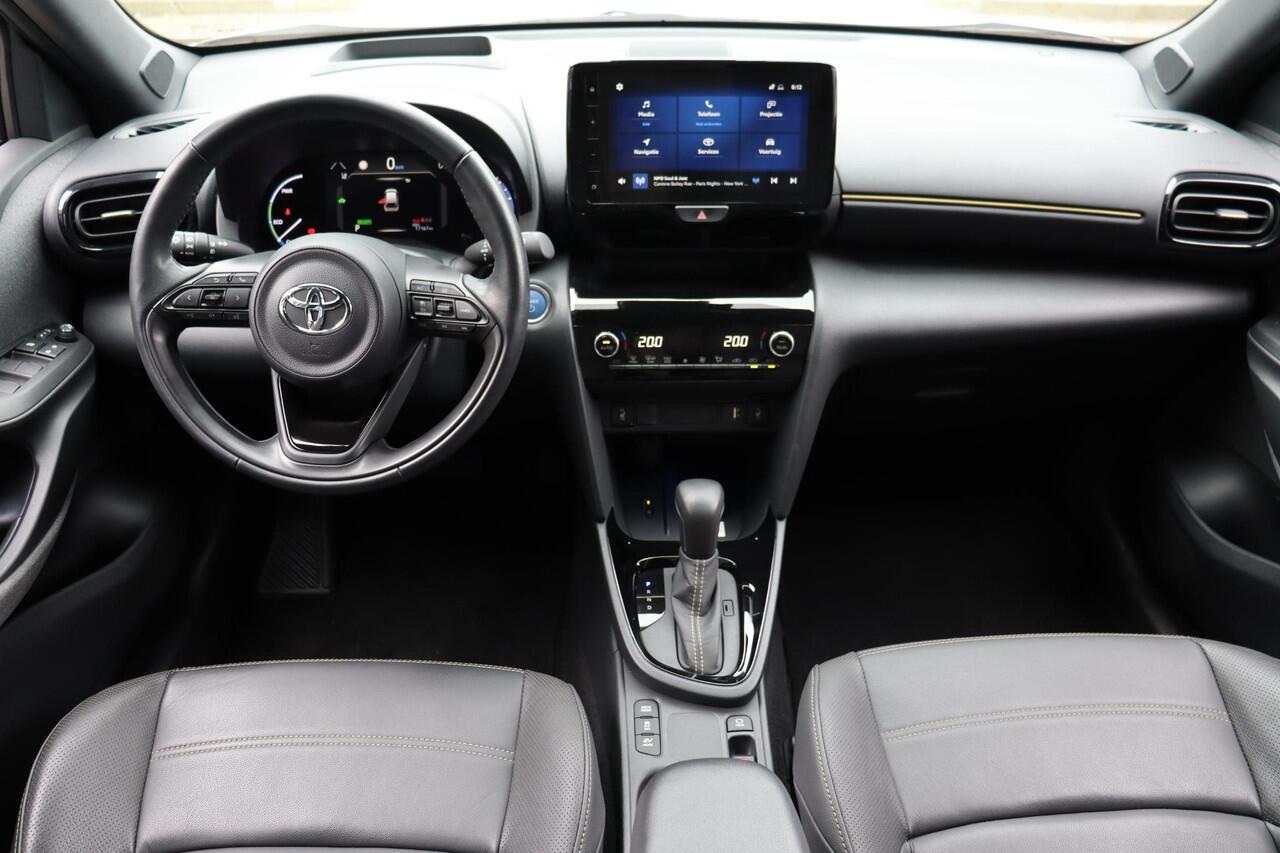 Toyota YARIS Cross 1.5 Hybrid Launch Edition, Leder, Head up display
