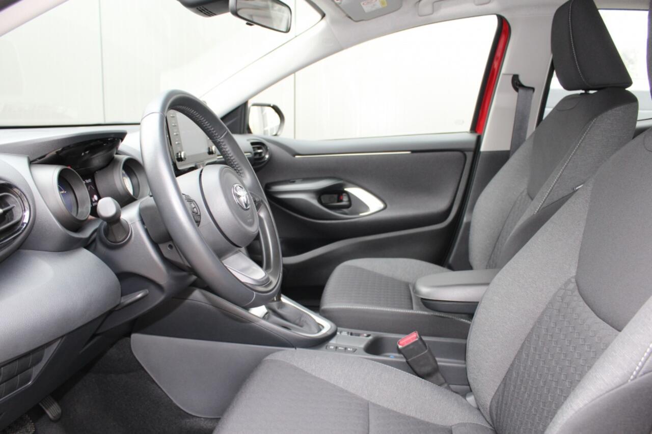 Toyota YARIS 1.5 Hybrid Dynamic / Apple / Android / Radar Cruise / RSA