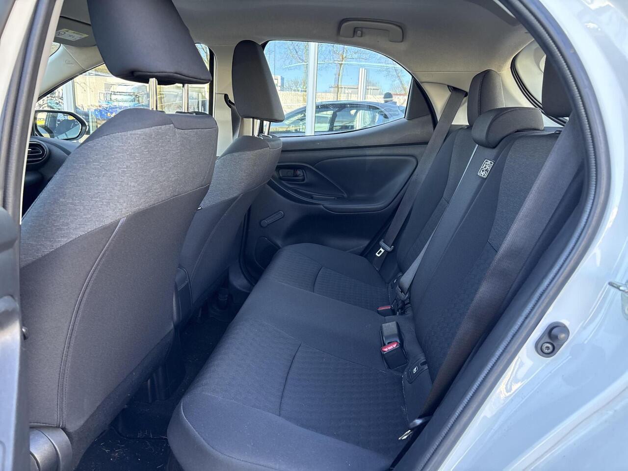 Toyota YARIS 1.5 Hybrid Active **ADAPTIEF CRUISE CONTROL/ CLIMATE CONTROL/ PARKEERCAMERA**