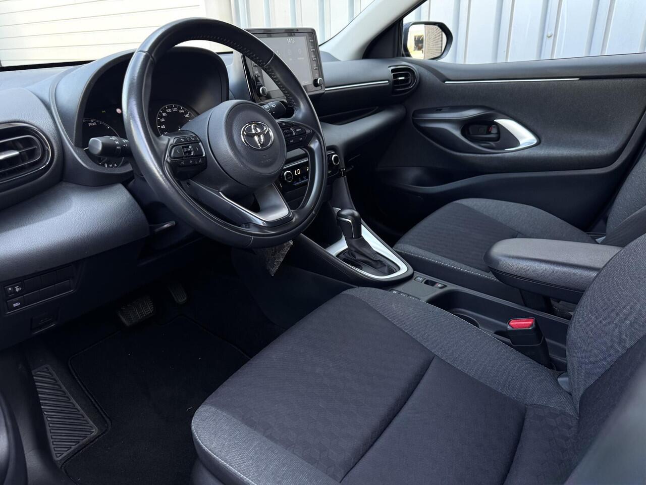 Toyota YARIS 1.5 Hybrid 115 Comfort | NAVI CARPLAY CAMERA ZGAN!