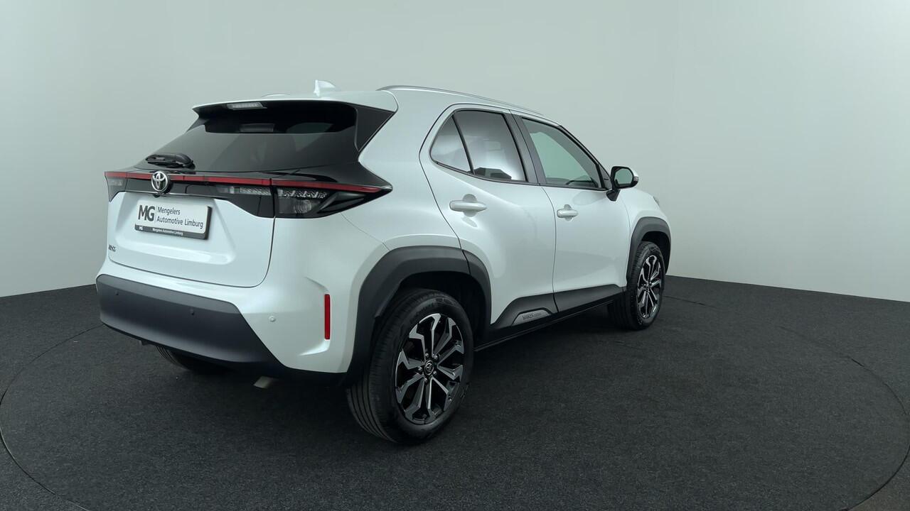 Toyota YARIS Cross 1.5 VVT-I Dynamic | LED | 17"|