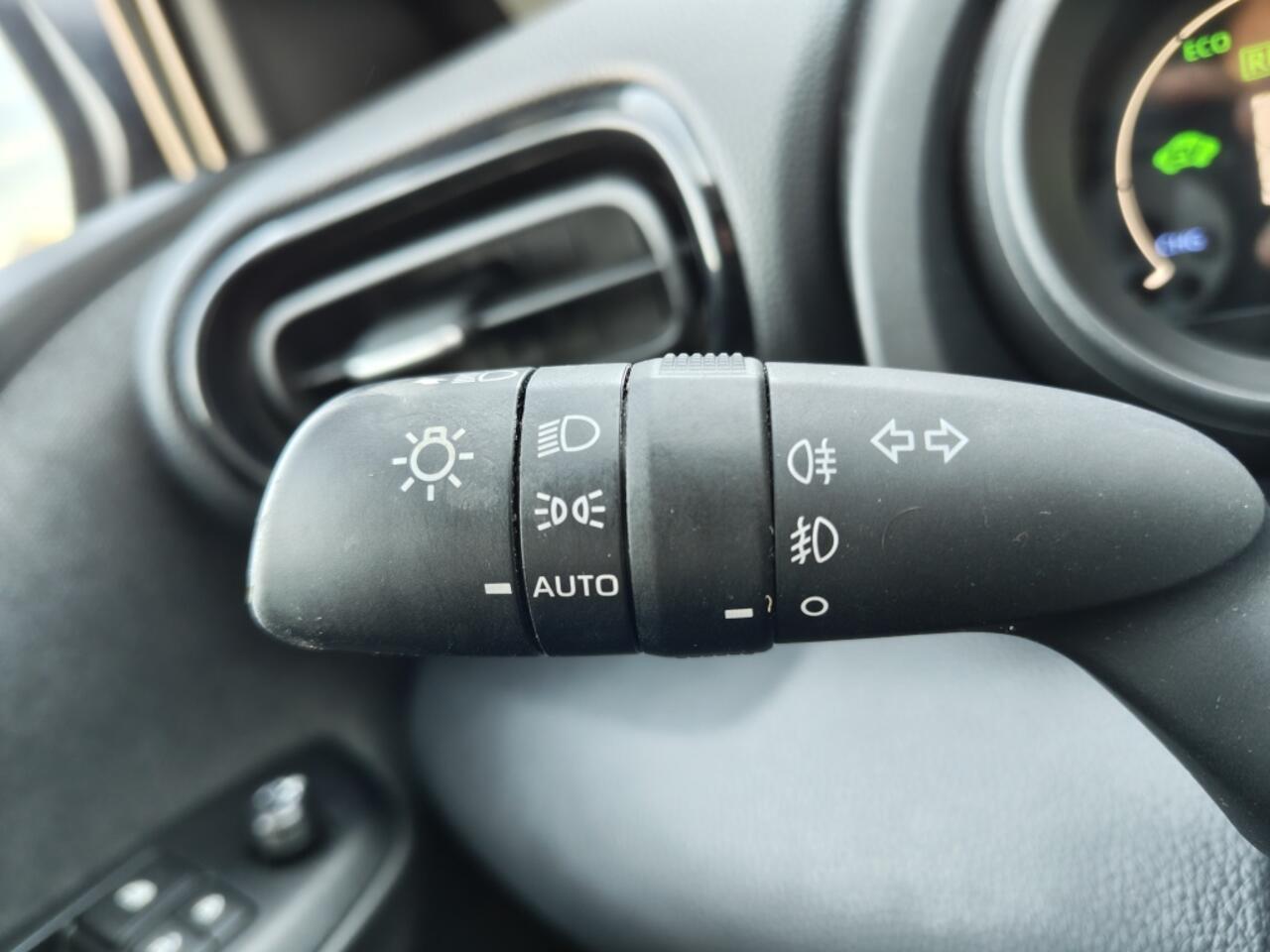 Toyota YARIS 1.5 Hybrid Dynamic | NL Auto | Navi | Keyless Entry/Start | Andr