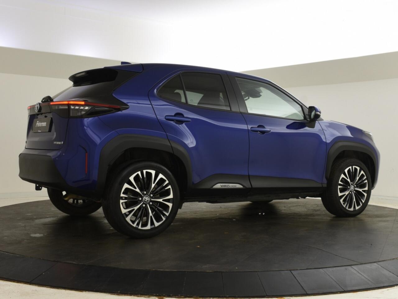 Toyota YARIS Cross 1.5 Hybrid Executive | Blindspot | Half Leder | DAB