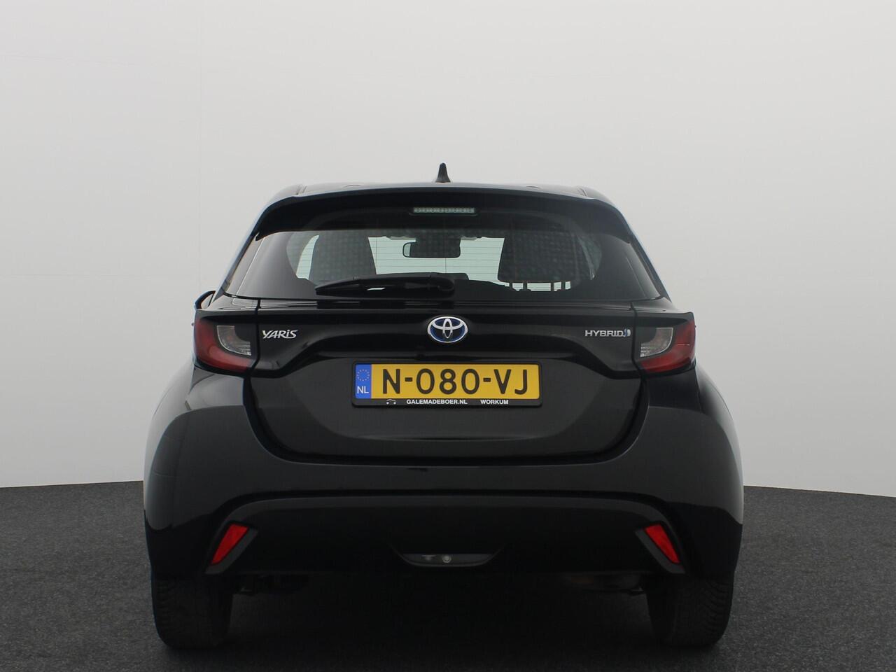 Toyota YARIS 1.5 Hybrid Active CAMERA / CARPLAY / NAVI / CLIMA / BLUETOOTH / ACC / NL-AUTO