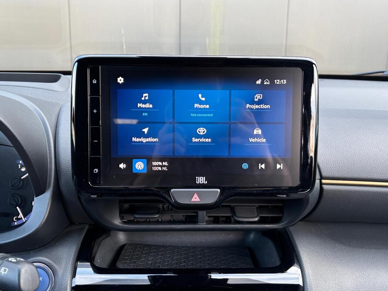 Toyota YARIS Cross 1.5 Hybrid Adventure ? LED ? ACC ? JBL