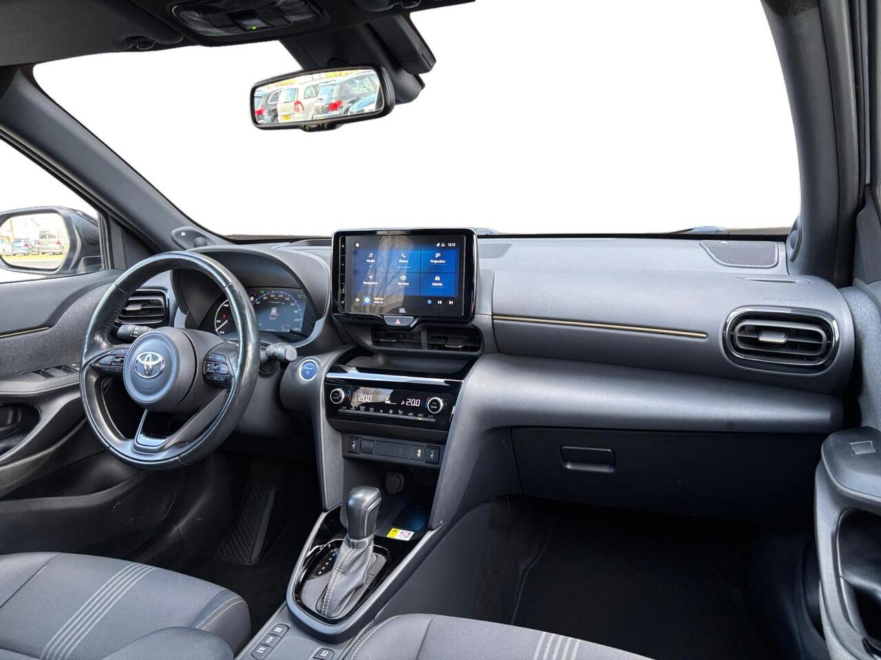 Toyota YARIS Cross 1.5 Hybrid Adventure ? LED ? ACC ? JBL