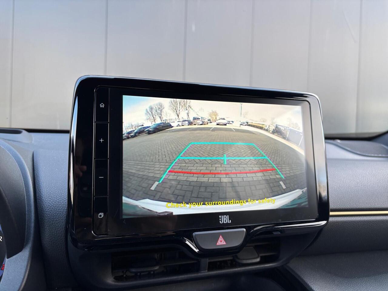Toyota YARIS Cross 1.5 Hybrid Adventure ? LED ? ACC ? JBL