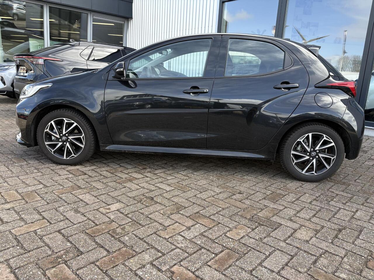 Toyota YARIS 1.5 Hybrid Dynamic
