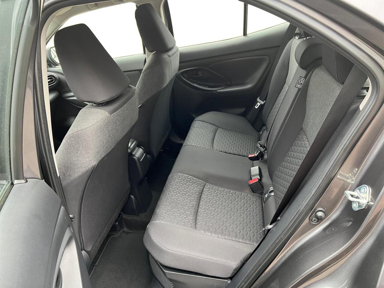 Toyota YARIS Cross 1.5 Hybrid Active | CAMERA | APPLE CAR PLAY/ANDROID AUTO |