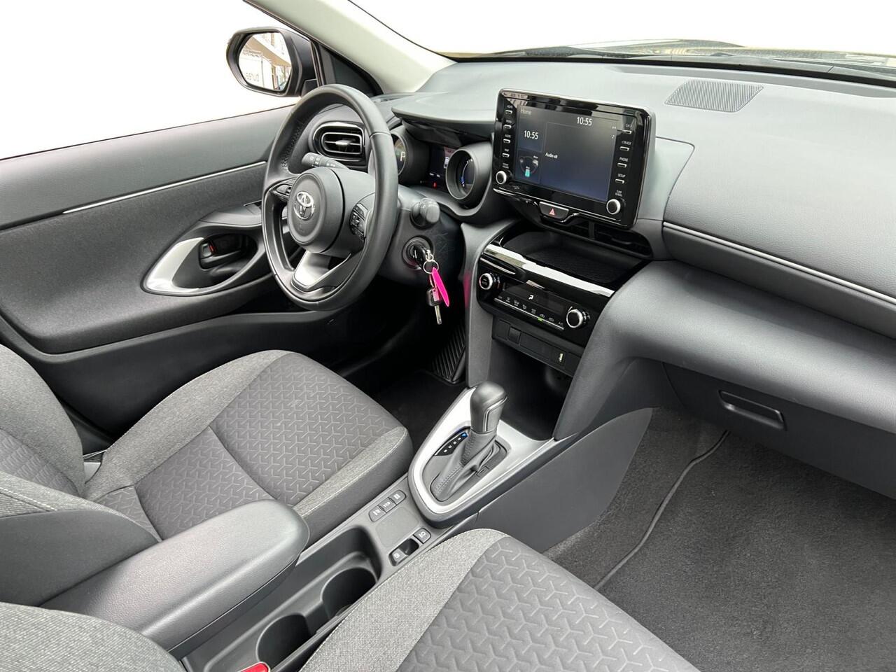 Toyota YARIS Cross 1.5 Hybrid Active | CAMERA | APPLE CAR PLAY/ANDROID AUTO |
