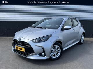 toyota-yaris-1.5-hybrid-business-st