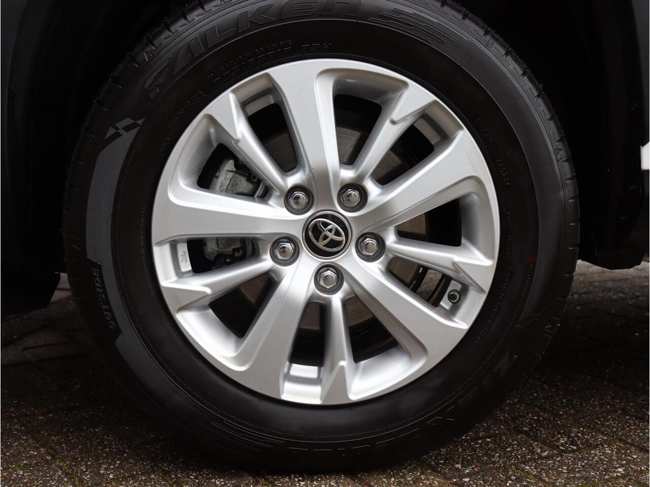 Toyota YARIS Cross 1.5 Hybrid AWD Dynamic Limited | Unieke auto | Parkeersensoren