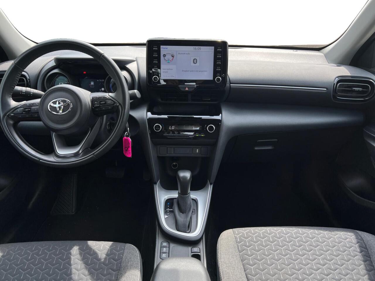 Toyota YARIS Cross Comfort | ACTIVE | APPLE CARPLAY | CAMERA | 4 SEIZOENBANDEN |