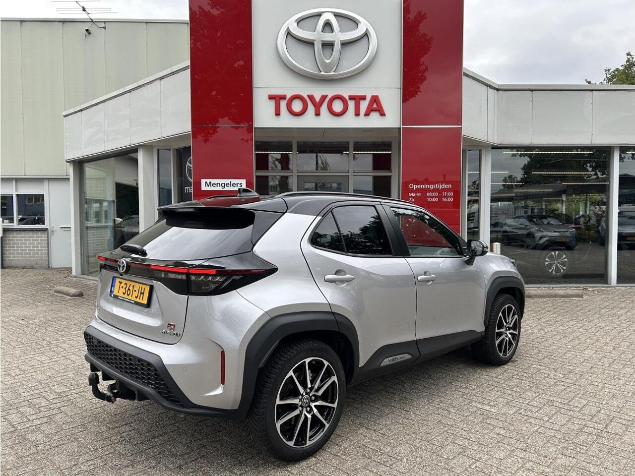 Toyota YARIS Cross 1.5 Hybrid GR Sport rijklaar | NL-auto | Trekhaak