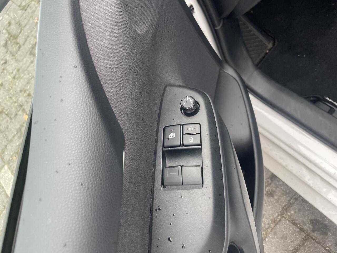 Toyota YARIS 1.0 VVT-i Active | LM Velgen | Org NL en 1e Eigenaar |