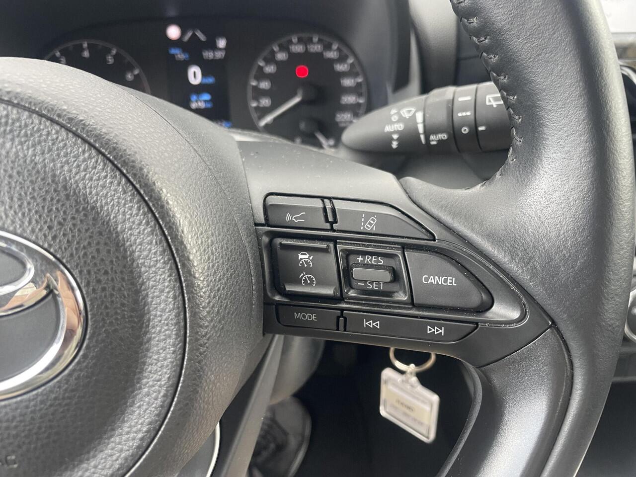 Toyota YARIS 1.0 VVT-i Active | LM Velgen | Org NL en 1e Eigenaar |