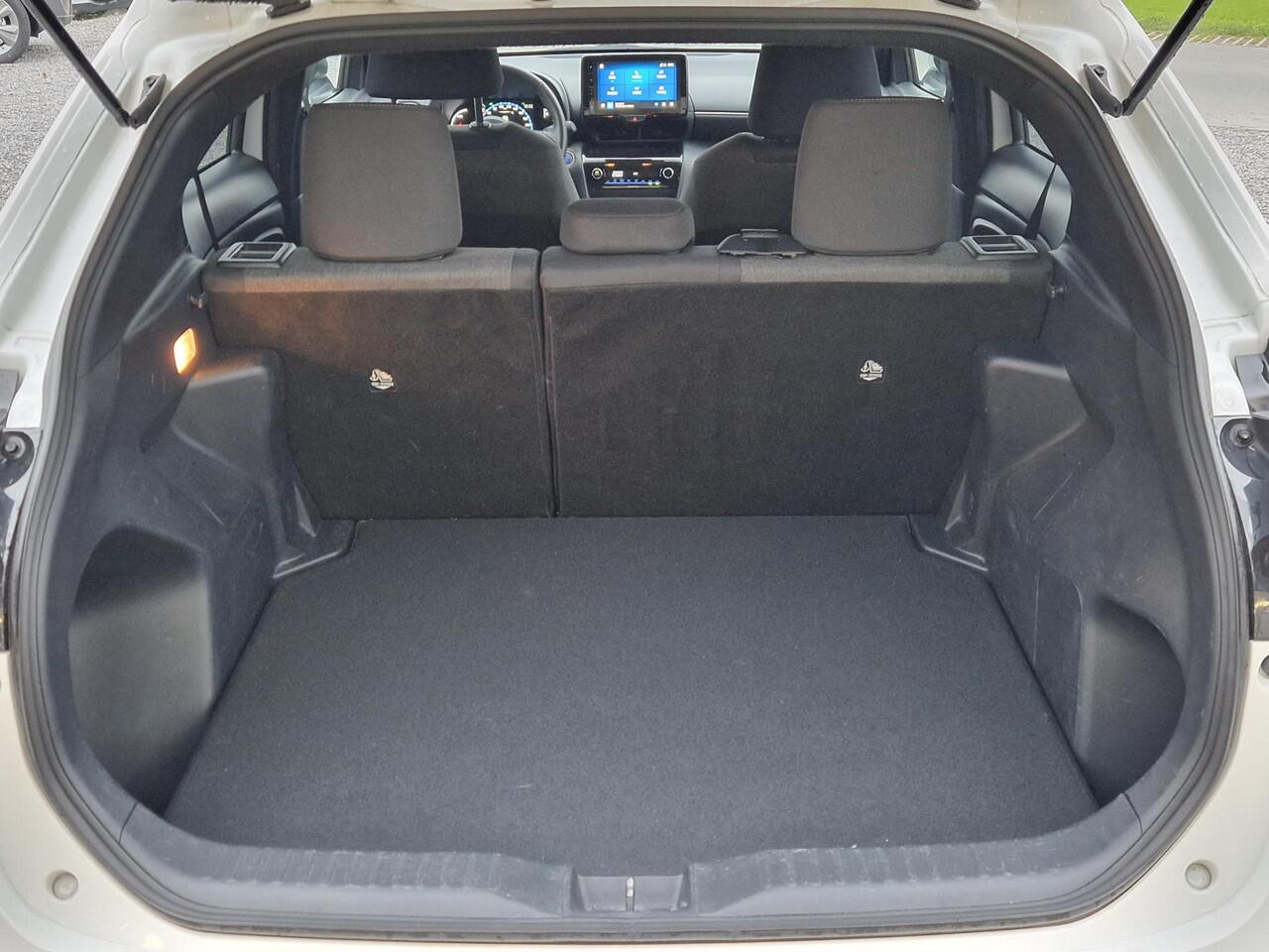 Toyota YARIS Cross 1.5 Hybrid Dynamic TEAM D | PDC V + A | CRUISE | rijklaarprijs !!