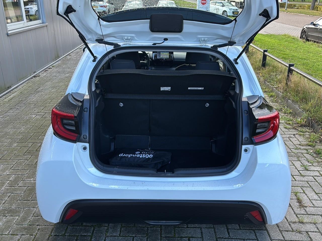 Toyota YARIS 1.5 Hybrid Dynamic