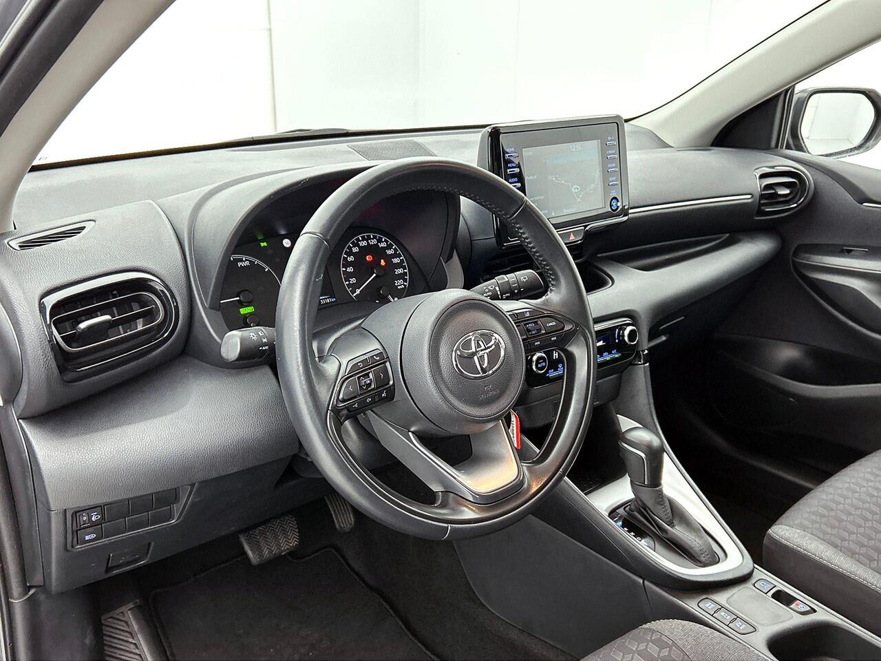 Toyota YARIS 1.5 Hybrid Automaat Active | Navigatie | Achteruitrijcamera | Apple Carplay/ Android Auto | Climate Control | Adaptive cruise Control