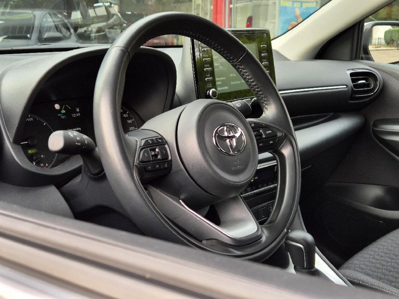 Toyota YARIS 1.5 Hybrid Automaat Dynamic | Stoelverwarming | Cruise