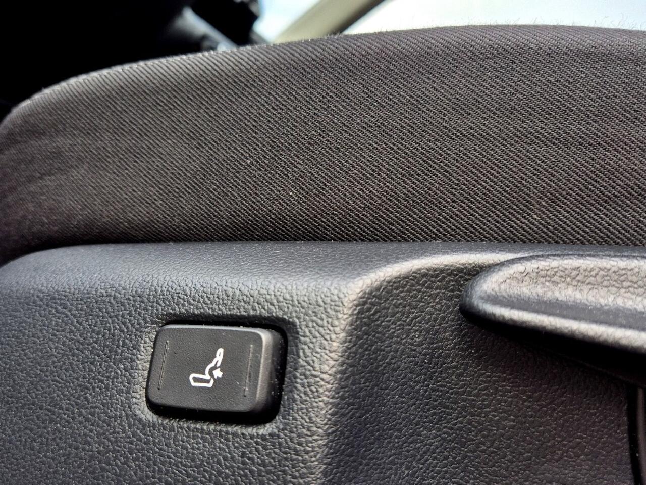 Toyota YARIS 1.5 Hybrid Automaat Dynamic | Stoelverwarming | Cruise