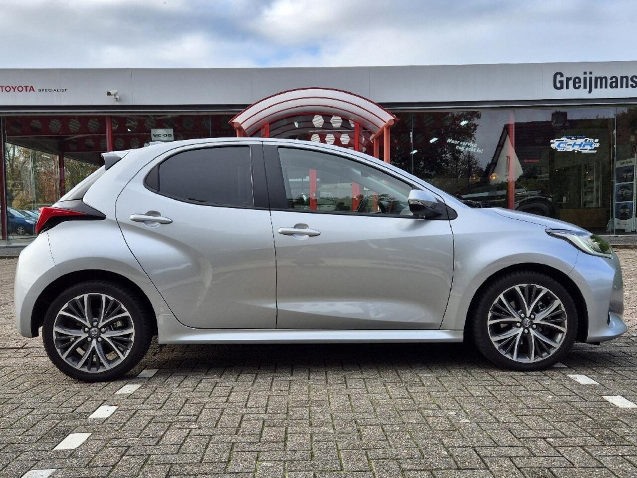 Toyota YARIS 1.5 Hybrid Automaat Dynamic | Stoelverwarming | Cruise