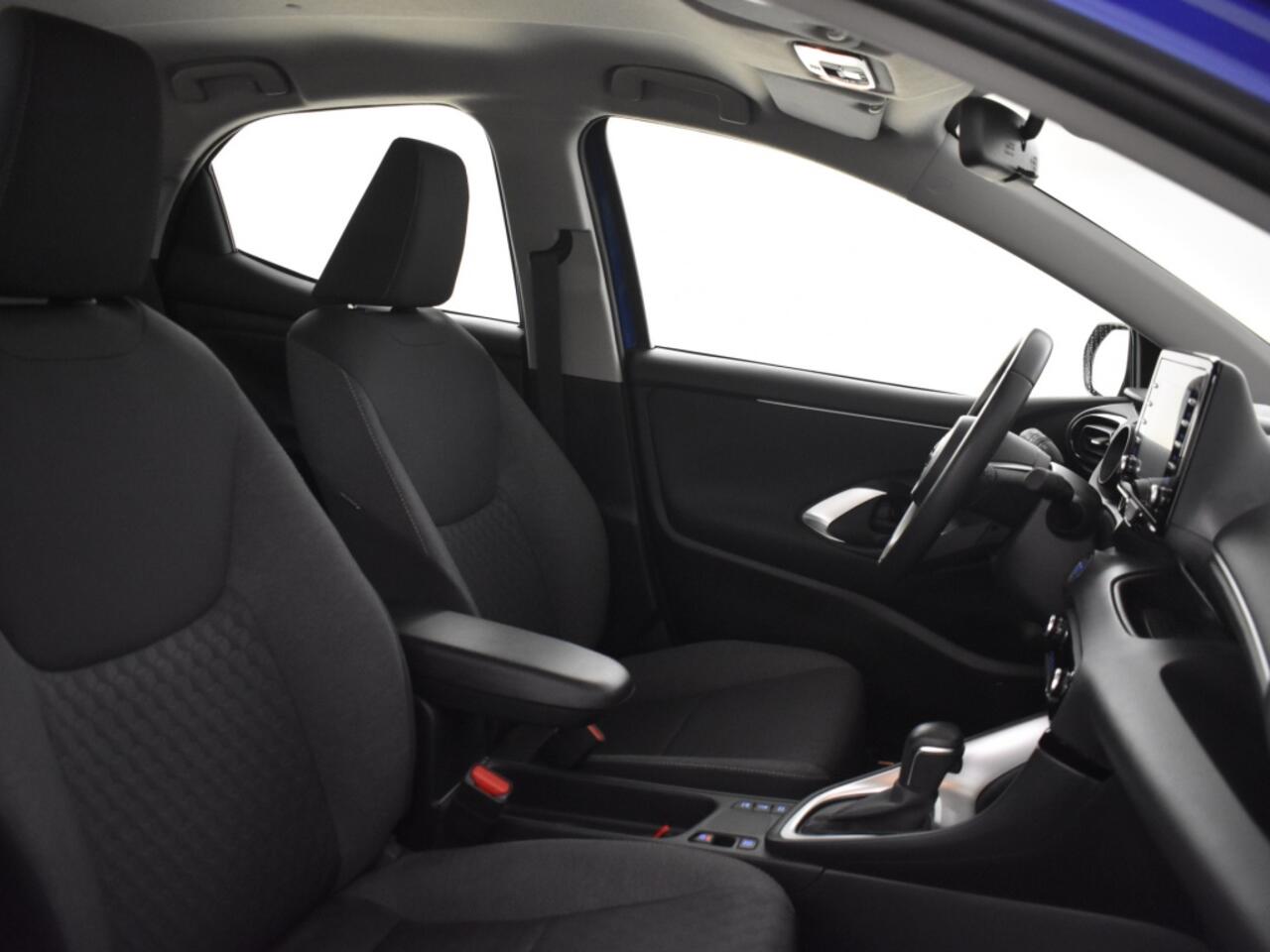 Toyota YARIS 1.5 Hybrid Dynamic | Camera | Apple & Android Carplay | Led