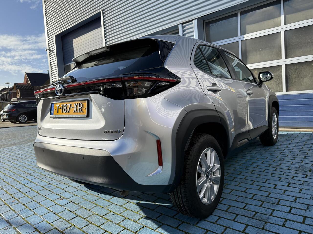 Toyota YARIS Cross 1.5 Hybrid ADAP CRUISE NAVI APPLE STOEL+STUUR VERW