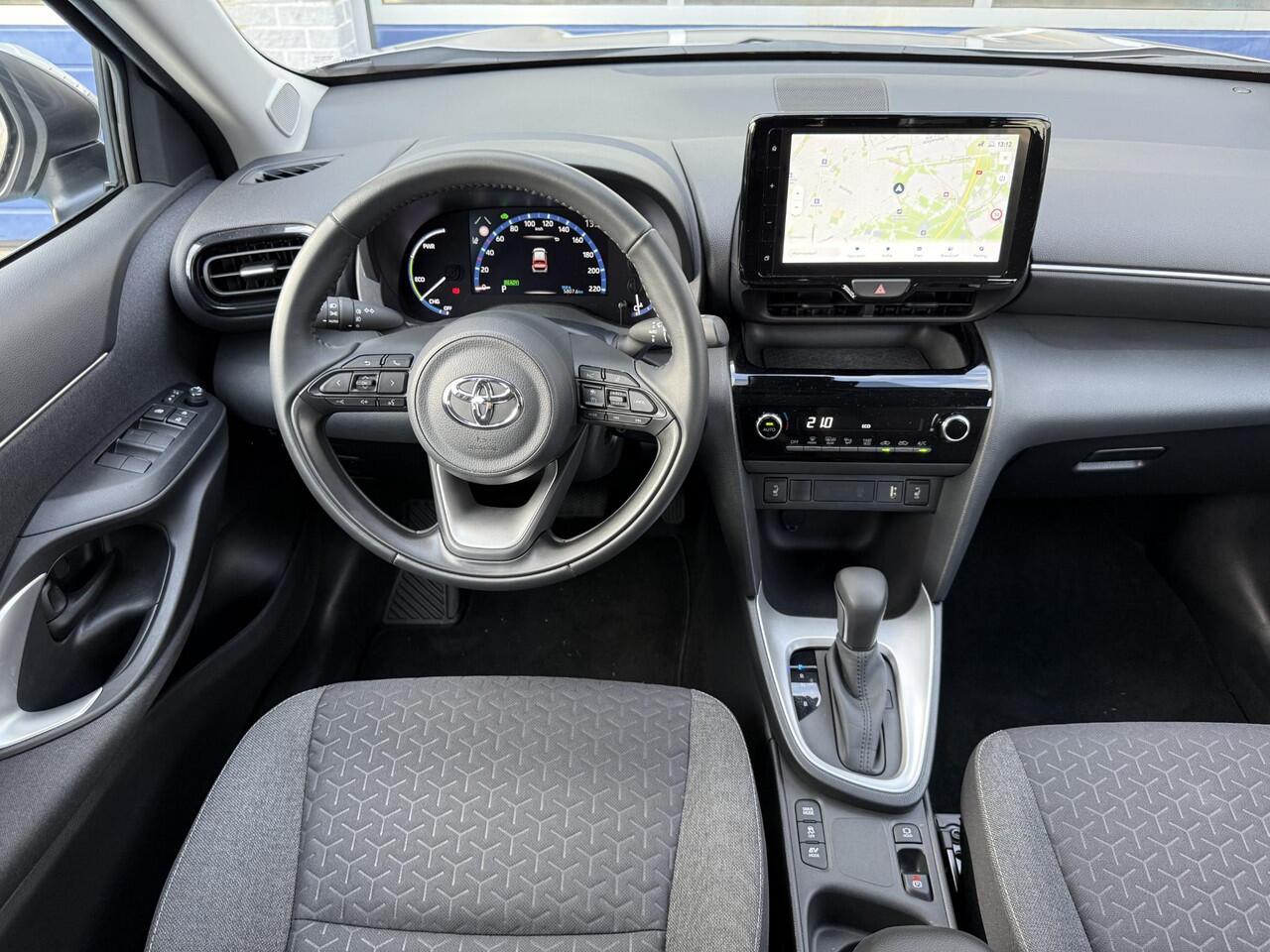 Toyota YARIS Cross 1.5 Hybrid ADAP CRUISE NAVI APPLE STOEL+STUUR VERW