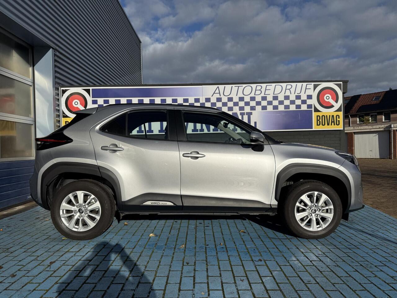 Toyota YARIS Cross 1.5 Hybrid ADAP CRUISE NAVI APPLE STOEL+STUUR VERW