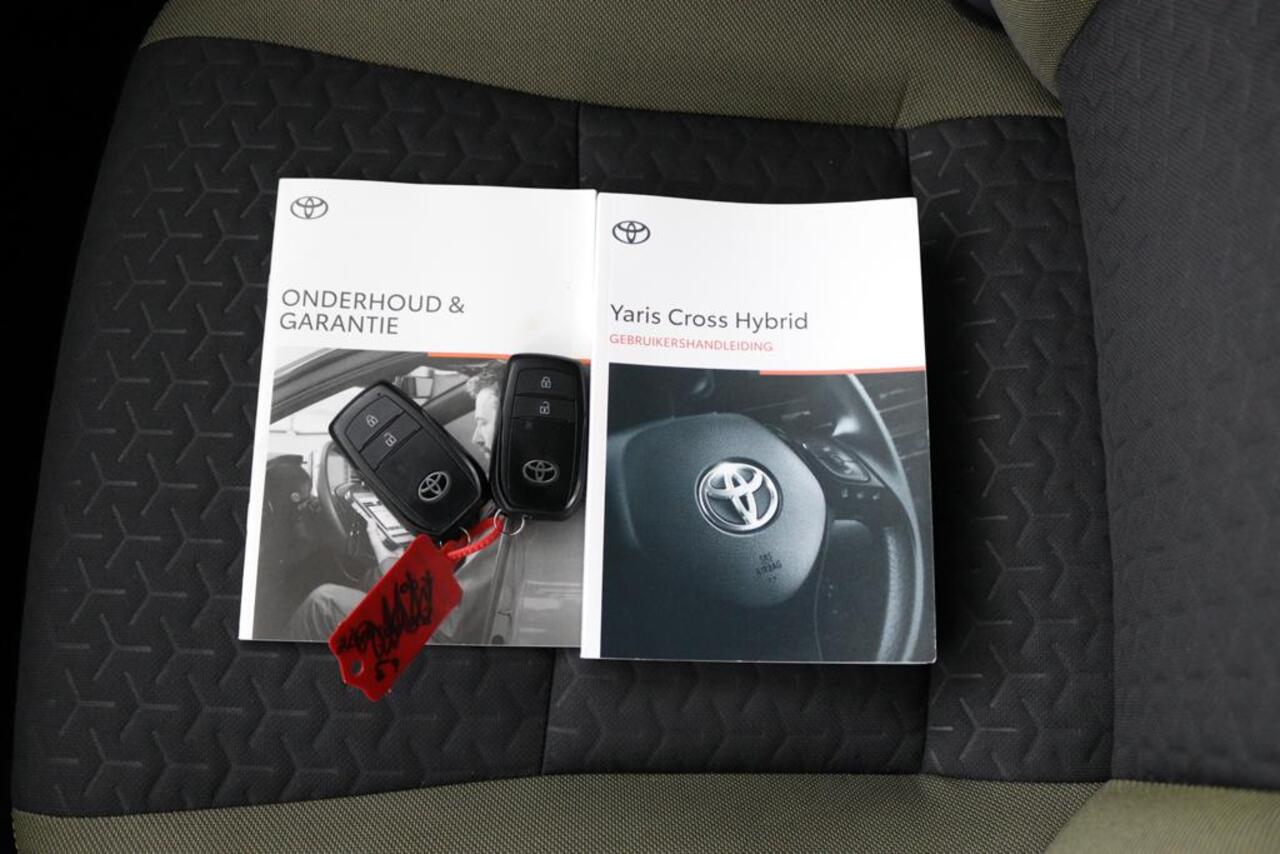 Toyota YARIS Cross 1.5 Hybrid Explore | Stoelverwarming | Navigatie | Parkeersensoren | Keyless |