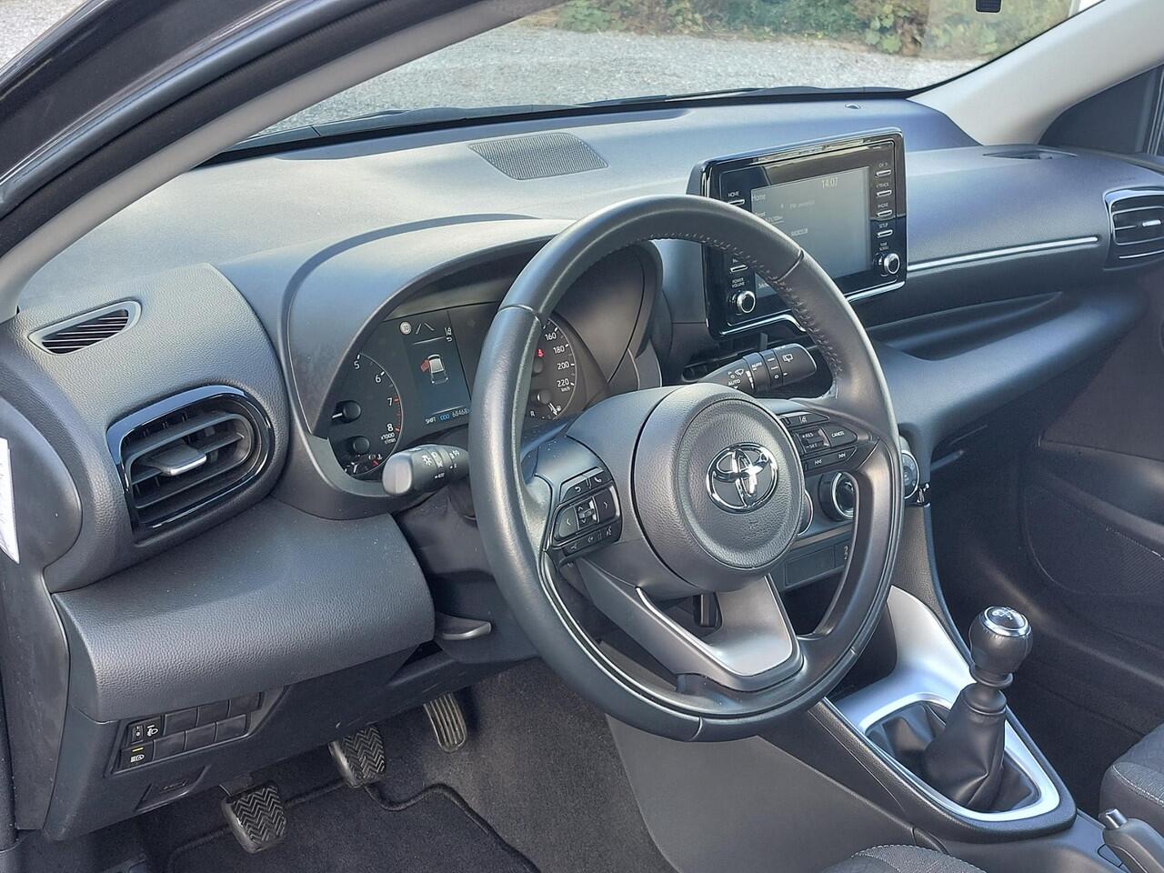 Toyota YARIS 1.5 VVT-i Active APP. NAVI | NL-auto | rijklaarprijs !!